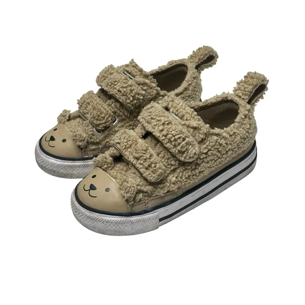 Converse‎ Teddy Bear Sneakers